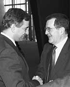 Romano Prodi e il presidente della Regione Sardegna Mauro Pili in un recente incontro a Bruxelles