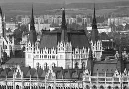 Budapest: veduta parziale del Parlamento