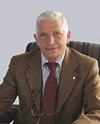 Il presidente di Confapi Sardegna, Italo Senes